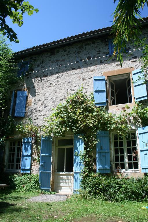 Bed and Breakfast Le Petit Mas D'Ile Saint-Germain-de-Confolens Exterior foto
